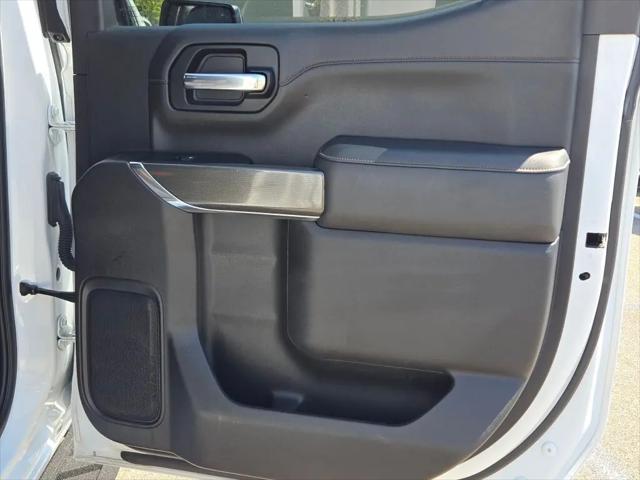 2022 GMC Sierra 1500 Limited 4WD Crew Cab Short Box AT4