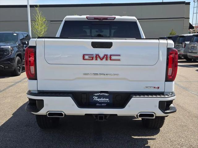 2022 GMC Sierra 1500 Limited 4WD Crew Cab Short Box AT4