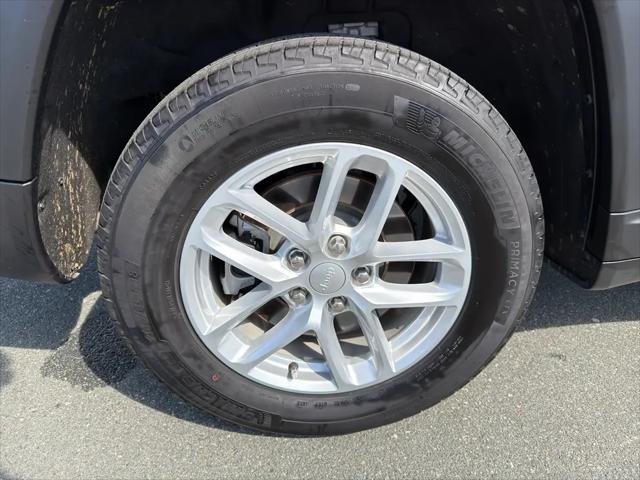 2024 Jeep Grand Cherokee L Laredo X 4x4