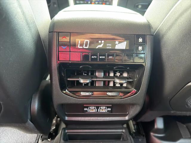2024 Jeep Grand Cherokee L Laredo X 4x4