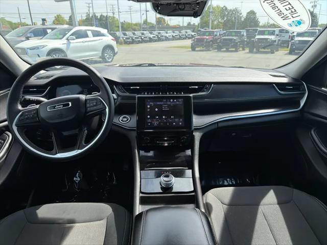 2024 Jeep Grand Cherokee L Laredo X 4x4