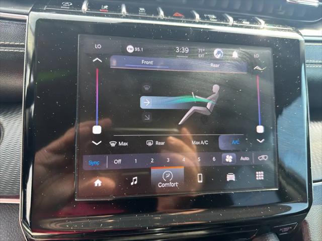 2024 Jeep Grand Cherokee L Laredo X 4x4