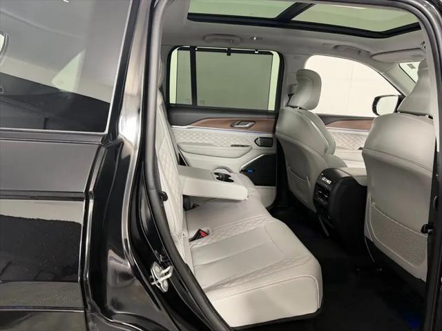 2023 Jeep Grand Cherokee Summit 4x4