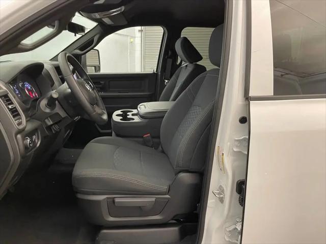 2026 Ram 2500 Black Express Crew Cab 4x2 64 Box
