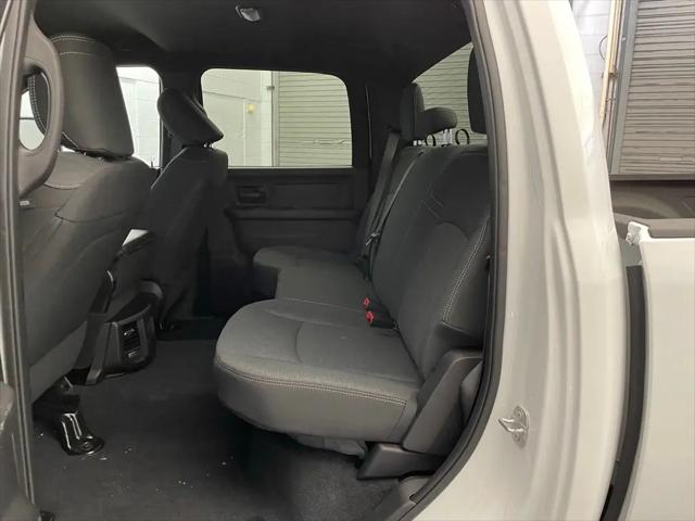 2026 Ram 2500 Black Express Crew Cab 4x2 64 Box
