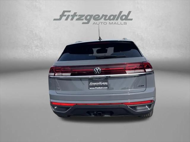 2026 Volkswagen Atlas Cross Sport SE with Technology