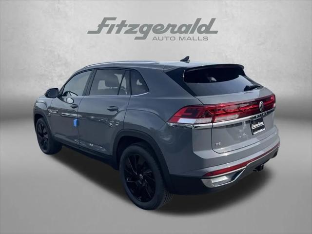 2026 Volkswagen Atlas Cross Sport SE with Technology