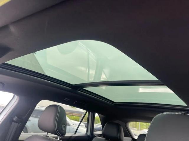 2026 Volkswagen Atlas Cross Sport SEL R-Line Black