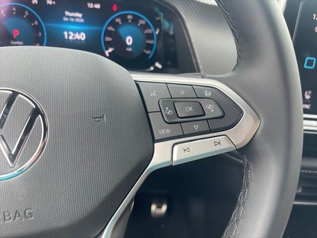 2026 Volkswagen Atlas Cross Sport SEL R-Line Black