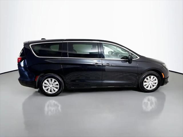 2021 Chrysler Voyager L