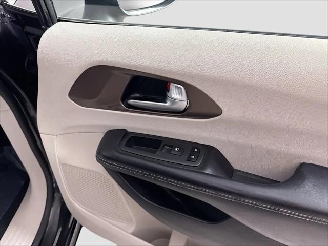 2021 Chrysler Voyager L