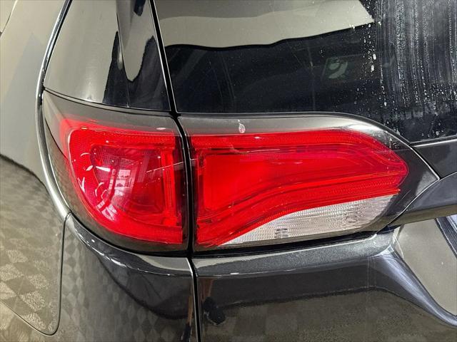2021 Chrysler Voyager L