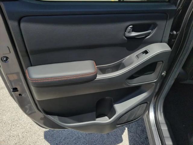 2026 Nissan Frontier Crew Cab PRO-4X 4x4