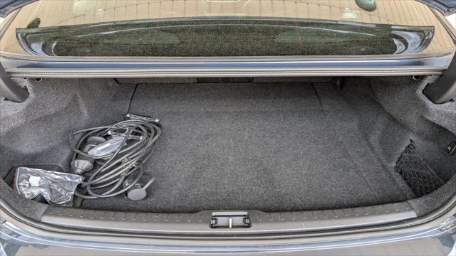 2022 Volvo S60 Recharge T8 R-Design