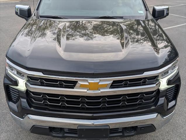 2023 Chevrolet Silverado 1500 4WD Crew Cab Standard Bed LT