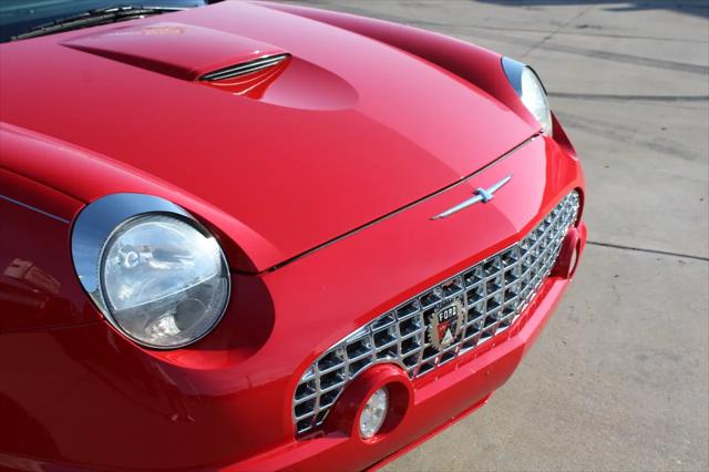 2002 Ford Thunderbird Deluxe