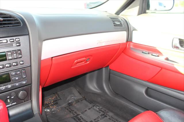 2002 Ford Thunderbird Deluxe