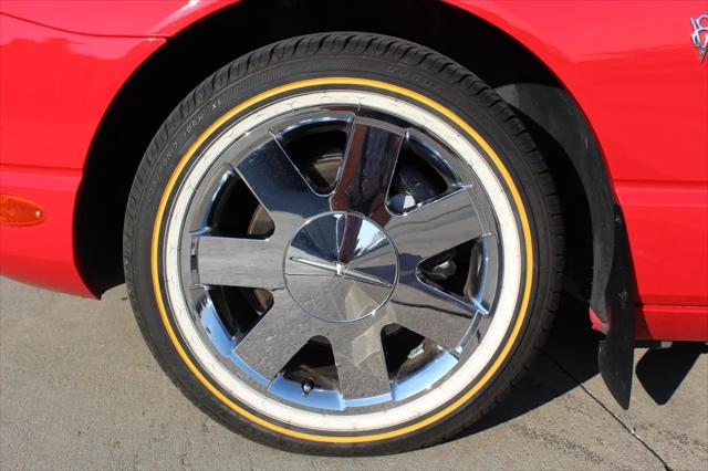 2002 Ford Thunderbird Deluxe