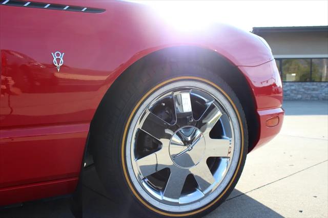 2002 Ford Thunderbird Deluxe