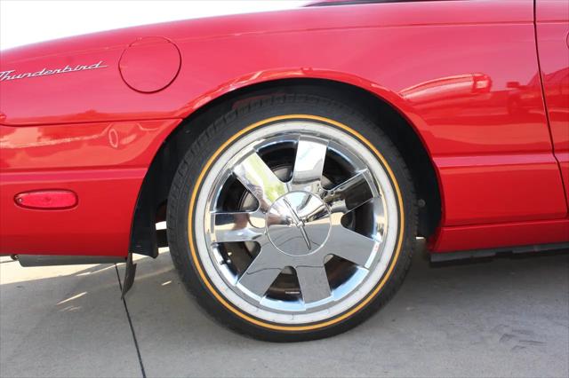 2002 Ford Thunderbird Deluxe