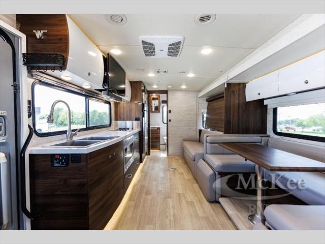 2023 Mercedes-Benz Sprinter 3500XD Chassis Standard Roof V6