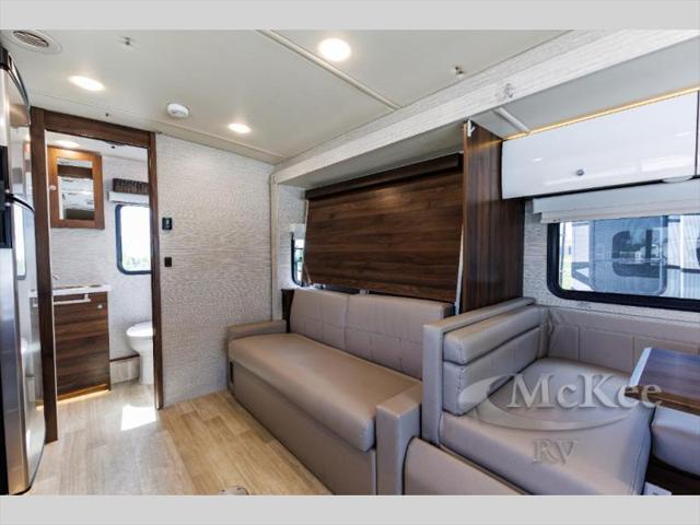 2023 Mercedes-Benz Sprinter 3500XD Chassis Standard Roof V6