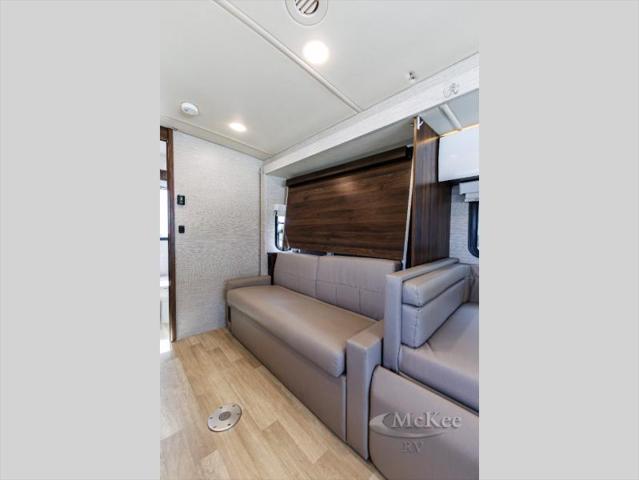 2023 Mercedes-Benz Sprinter 3500XD Chassis Standard Roof V6