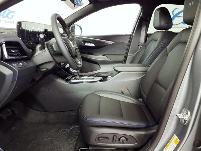 2026 Buick NV Sport Touring FWD