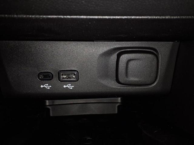 2026 Buick NV Sport Touring FWD