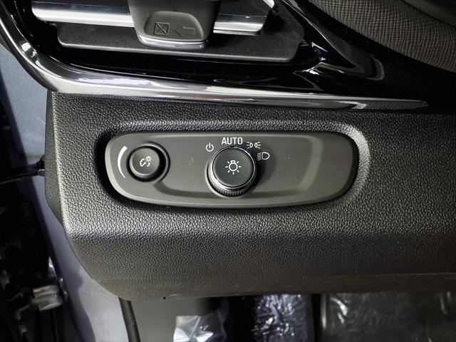 2026 Buick NV Sport Touring FWD