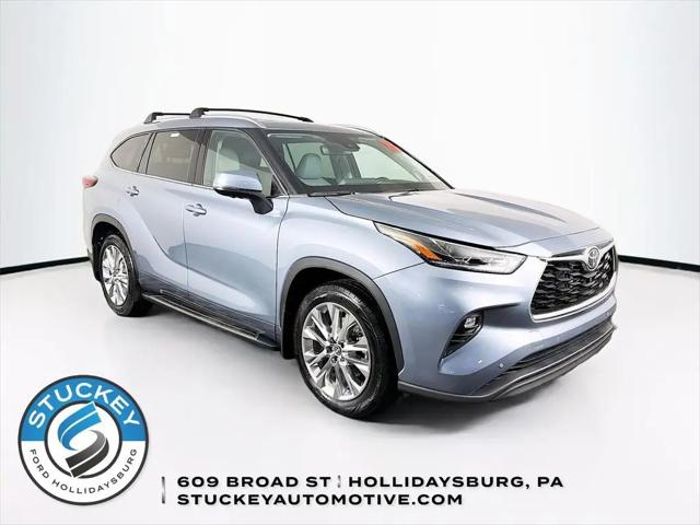 2023 Toyota Highlander Limited for sale in Hollidaysburg, PA