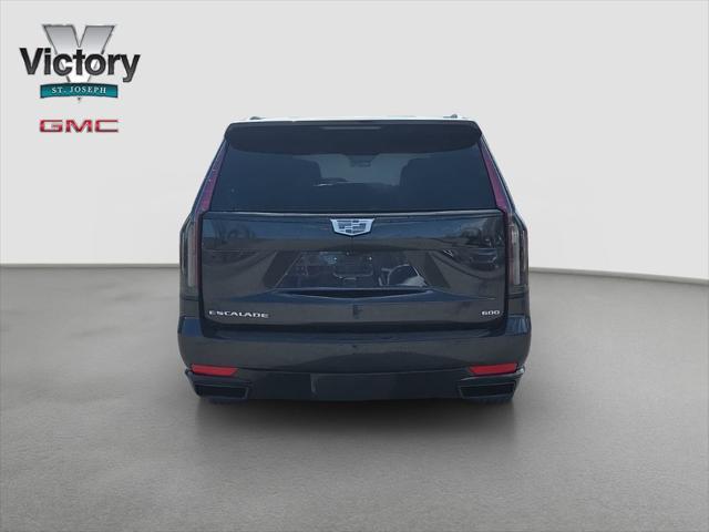 2022 Cadillac Escalade 4WD Sport