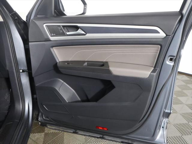 2022 Volkswagen Atlas 3.6L V6 SEL Premium R-Line