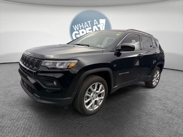 2024 Jeep Compass Latitude Lux FWD