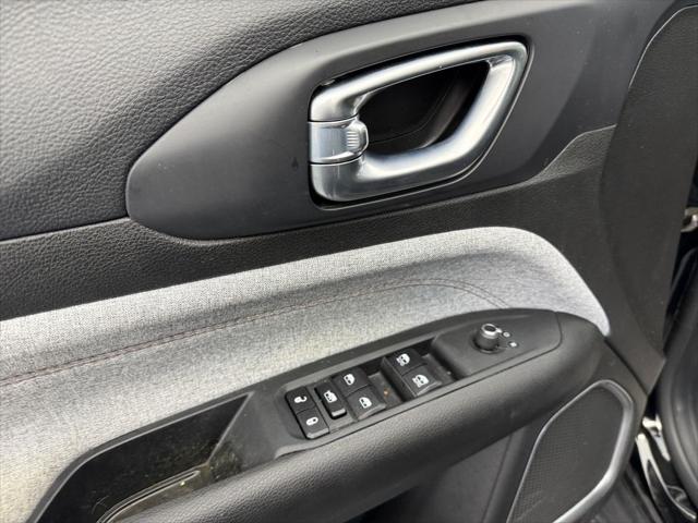 2024 Jeep Compass Latitude Lux FWD