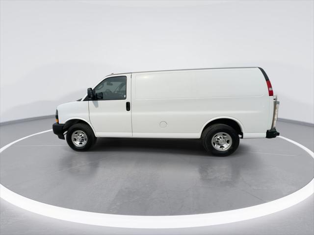 2022 Chevrolet Express Cargo Van RWD 3500 Regular Wheelbase WT