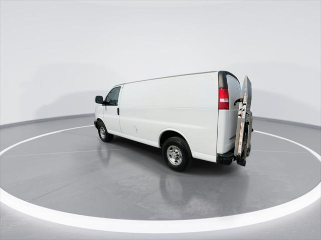 2022 Chevrolet Express Cargo Van RWD 3500 Regular Wheelbase WT