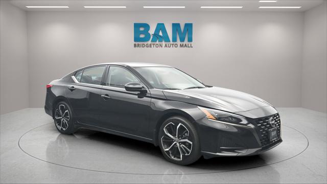 2023 Nissan Altima SR FWD 2023 Nissan Altima SR FWD