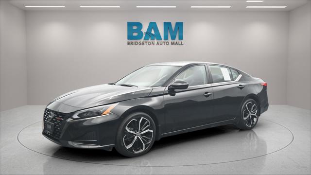 2023 Nissan Altima SR FWD 2023 Nissan Altima SR FWD