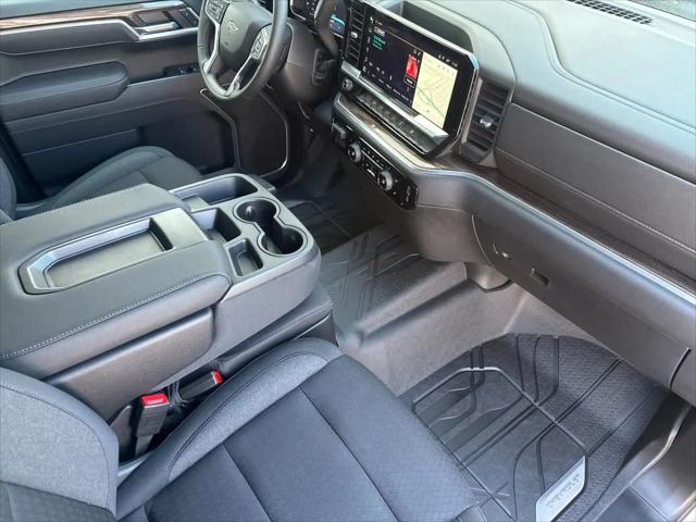 2026 Chevrolet Silverado 1500 4WD Crew Cab Standard Bed RST