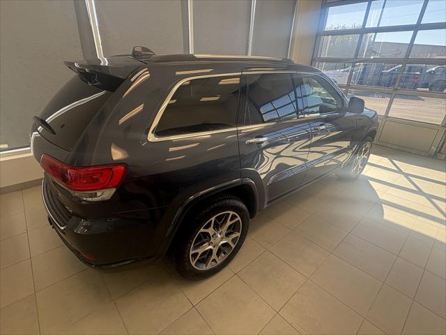 2020 Jeep Grand Cherokee Overland 4x4 2020 Jeep Grand Cherokee Overland 4x4