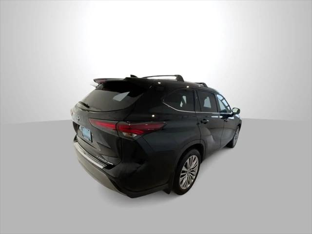 2024 Toyota Highlander Platinum