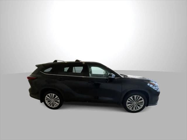 2024 Toyota Highlander Platinum