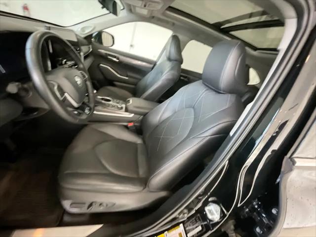 2024 Toyota Highlander Platinum