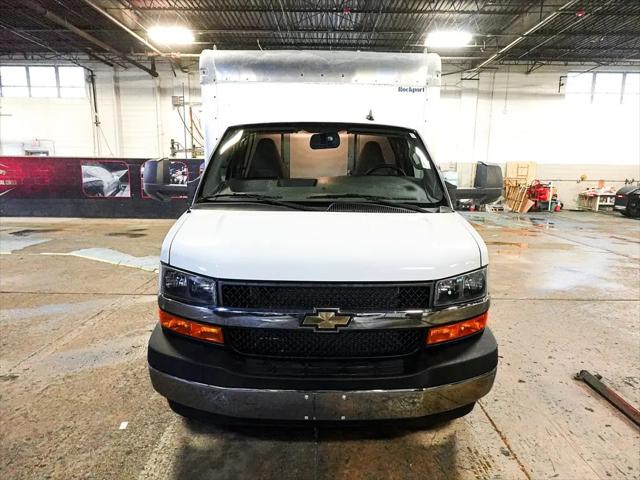 2022 Chevrolet Express Cutaway Work Van