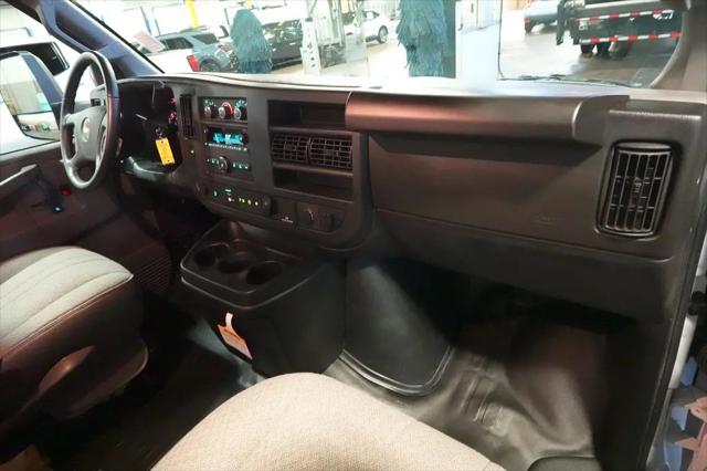 2022 Chevrolet Express Cutaway Work Van