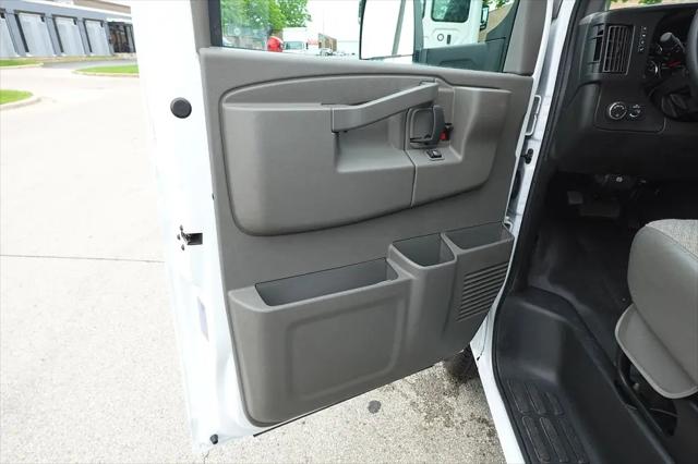 2022 Chevrolet Express Cutaway Work Van