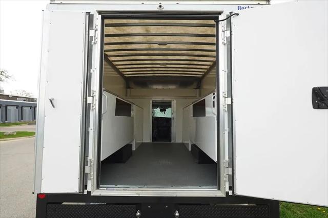 2022 Chevrolet Express Cutaway Work Van