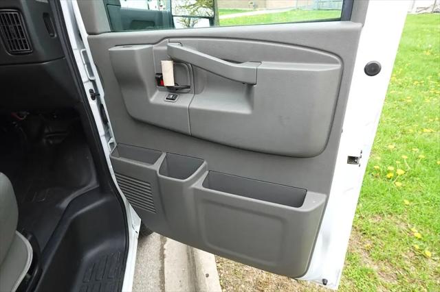 2022 Chevrolet Express Cutaway Work Van