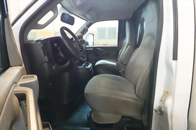 2022 Chevrolet Express Cutaway Work Van